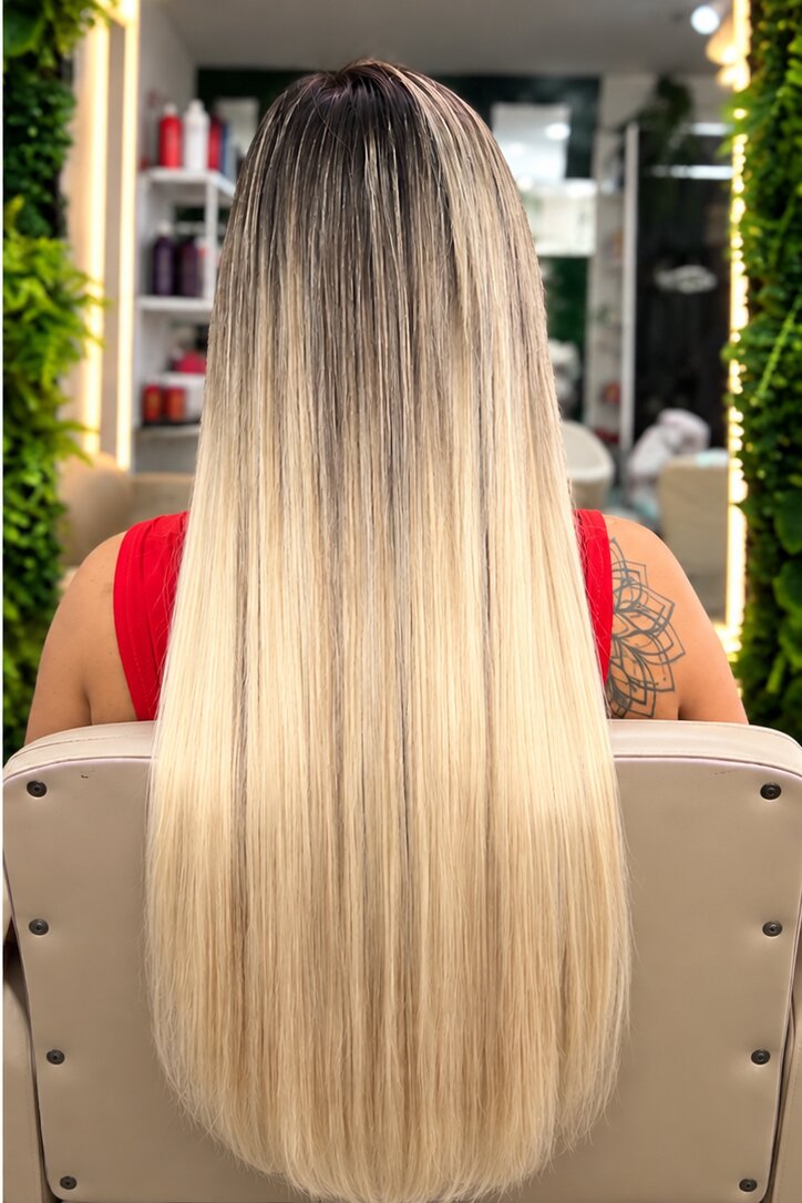 Depois do Mega Hair realizado por Carol Sansi em São José-SC